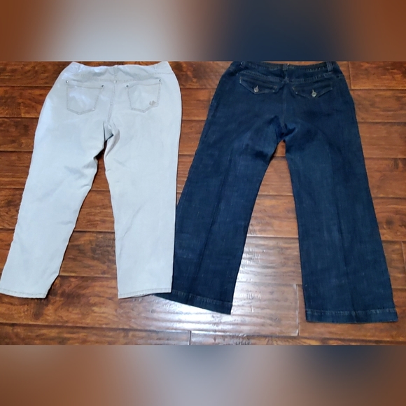 Women's Clothing Lot Plus Size 3X 18/26/28 Name BRAND TRENDY Items- JEANS, TOPS - Picture 4 of 12